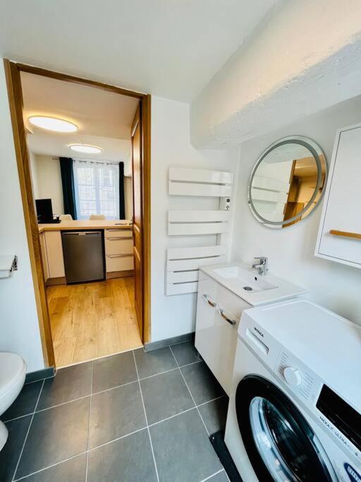 Апартаменты Stylish Studio In The Center Of Senlis Санлис Экстерьер фото